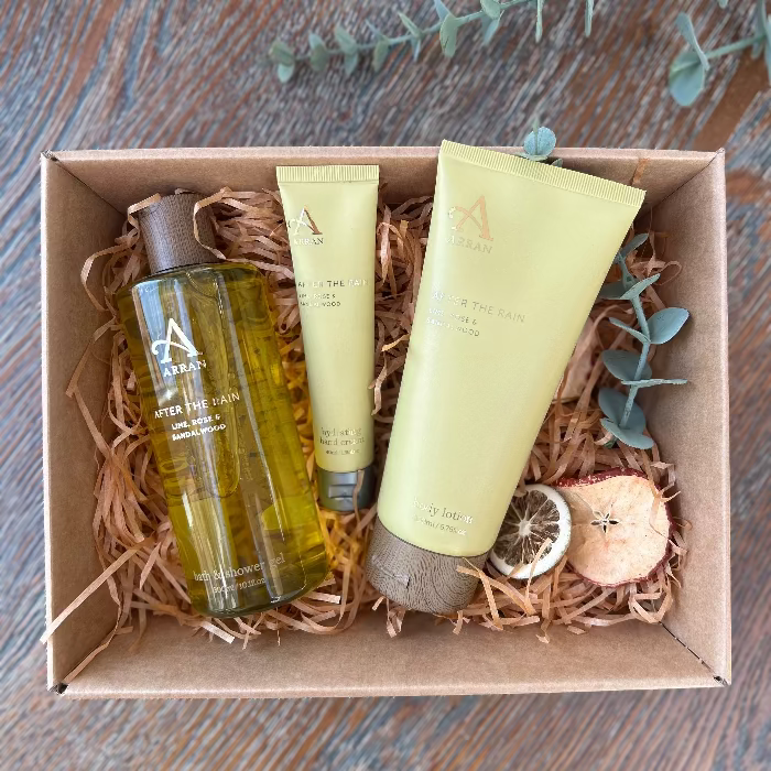 Strickland and Holt After the Rain Hamper Strickland and Holt After the Rain Hamper