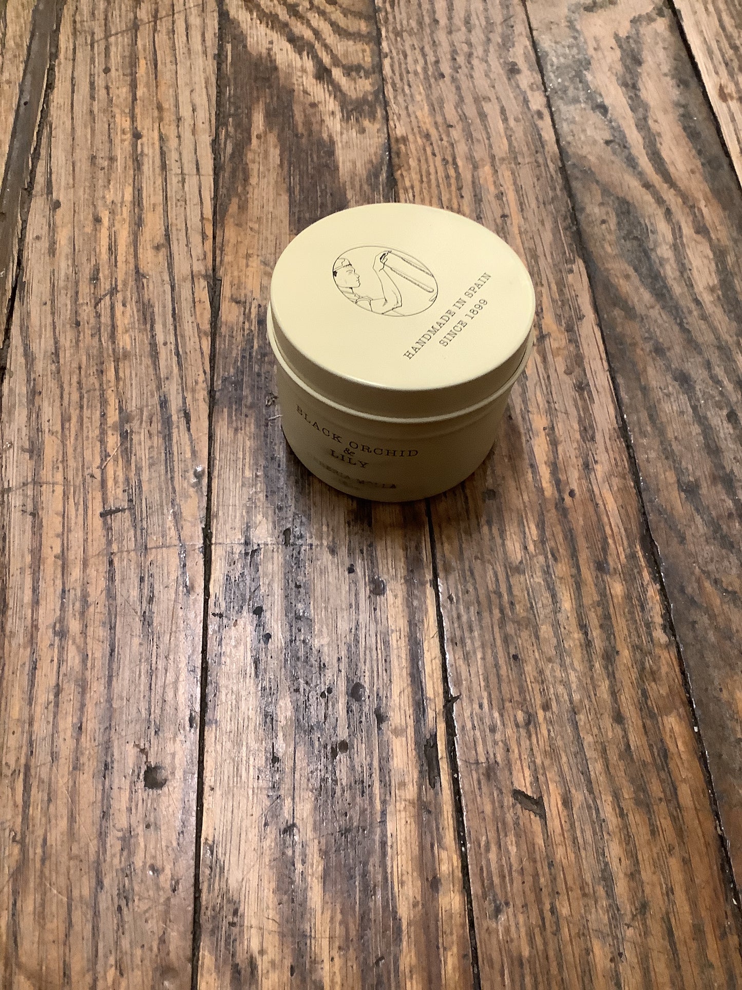 Cereria Molla Black Orchid and Lily Candle