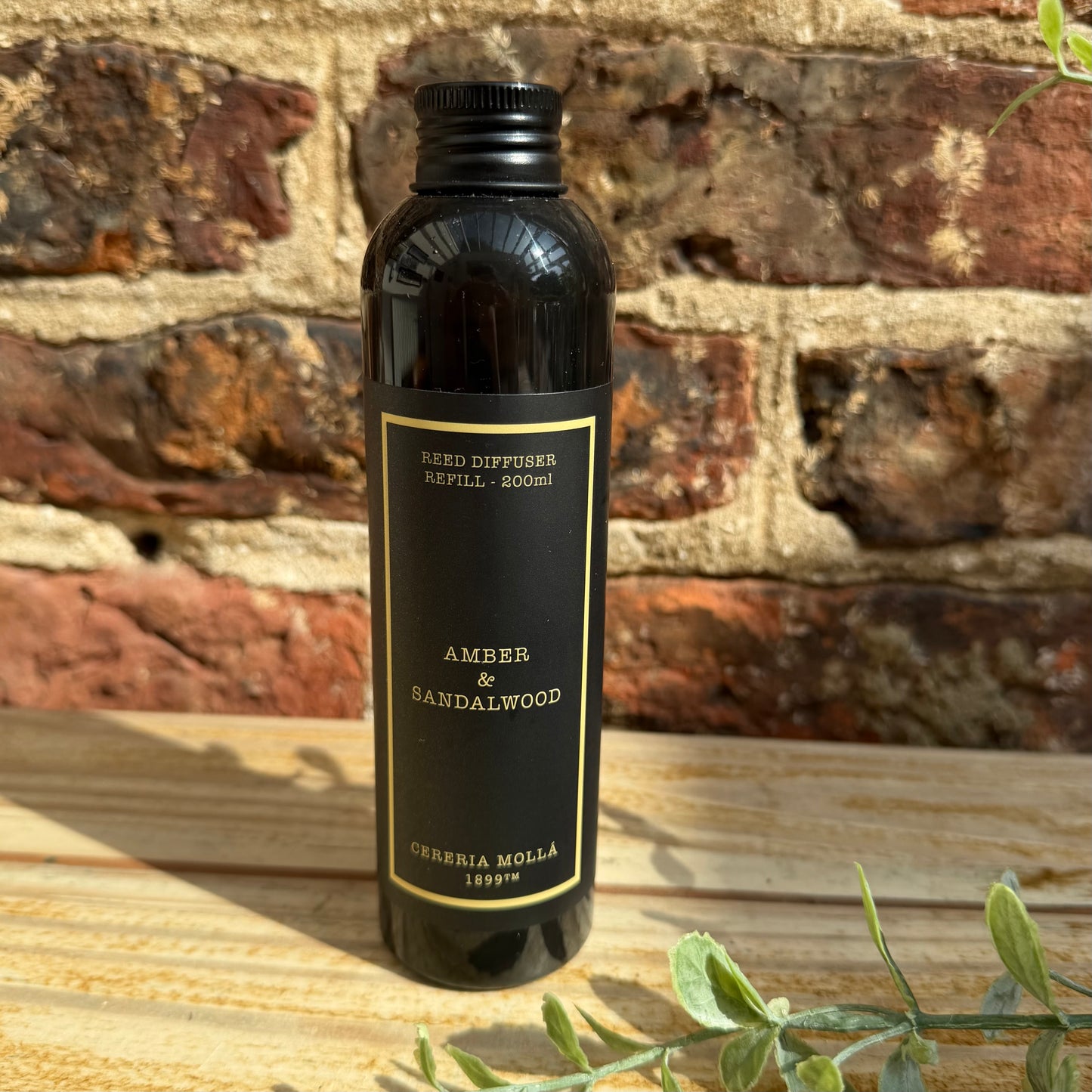 Cereria Molla Amber and Sandalwood Reed Diffuser Refill 200ml