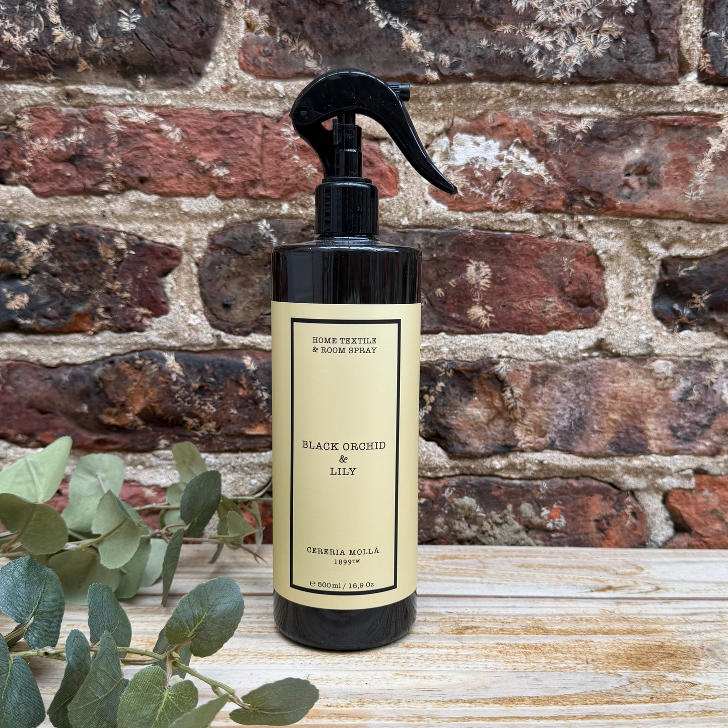 Cereria Molla Black Orchid and Lily Textile and Room Spray