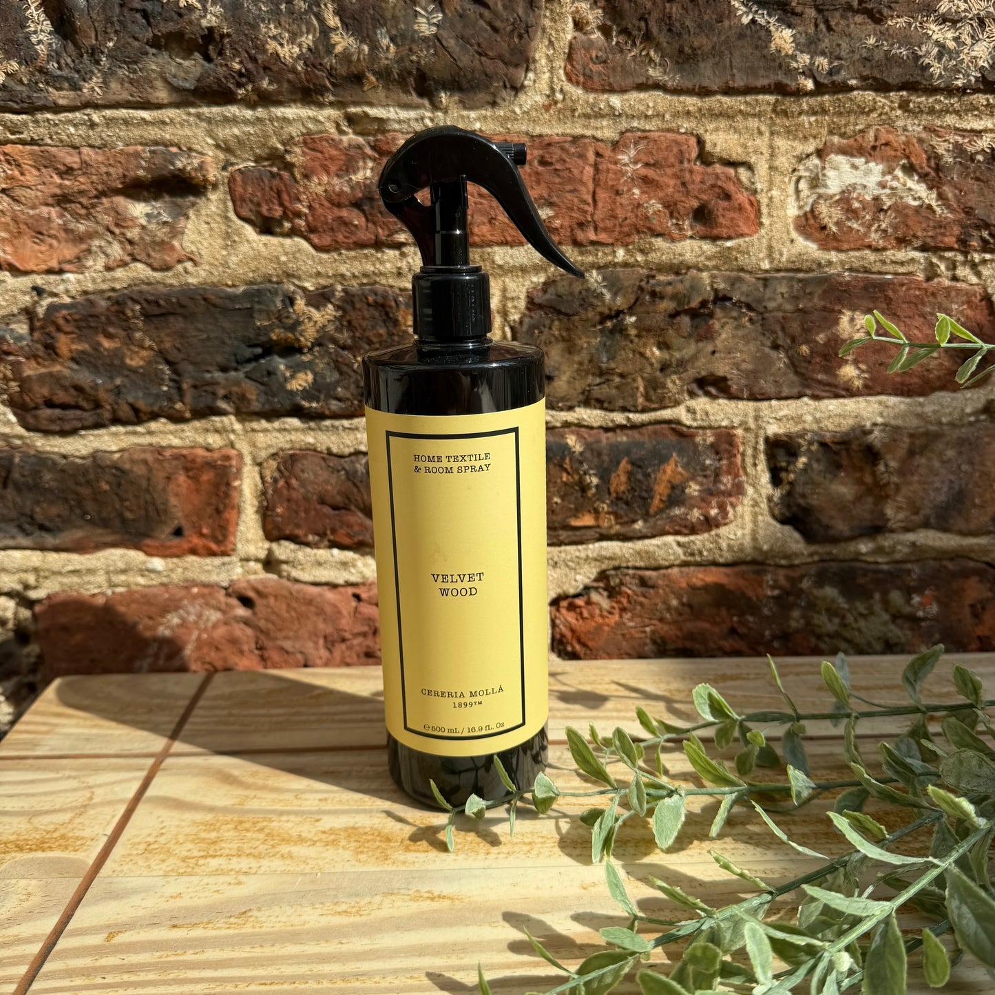 Cereria Molla Velvet Wood Textile and Room Spray